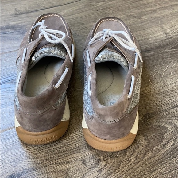 Gray and Sequence detail Sperry boat shoes - Picture 2 of 5